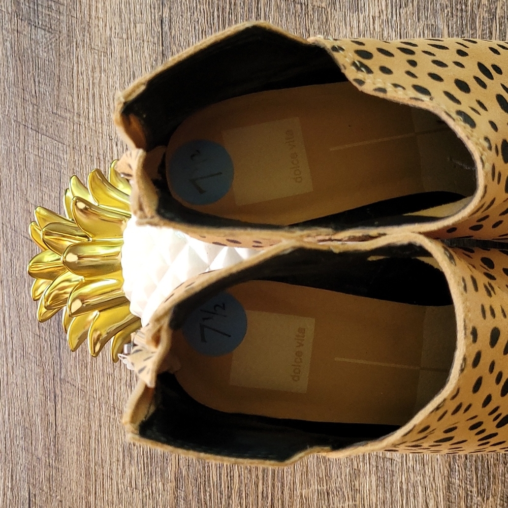 NWT! Dolce Vita Animal Print Leopard Ankle Booties - Picture 10 of 15